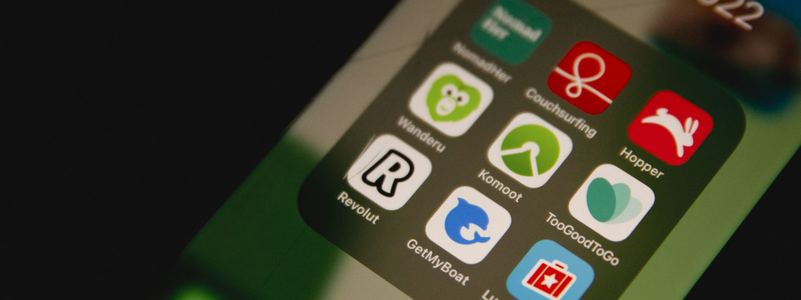 Our favorite apps to make traveling a piece of cake for you