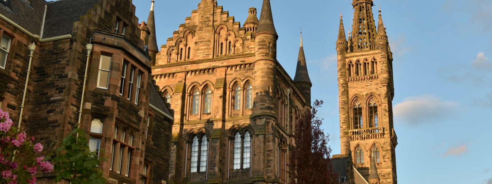 2023 Guide to finding luggage storage in Glasgow